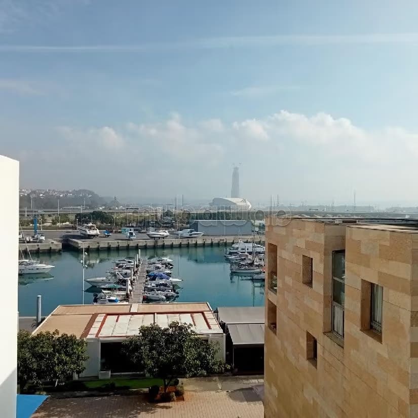 Appartement à Vendre de 152.0 m² à Salé, Bab Al Bahr