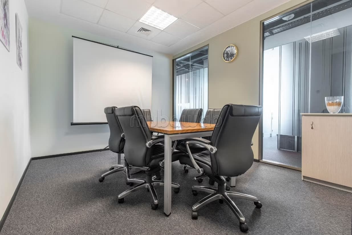 Espace de bureau pour 10 personnes à Marina