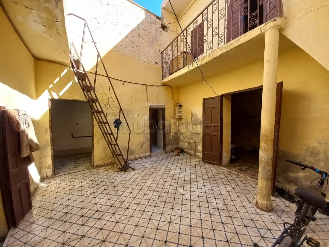 KASBAH, Riad 118 m² à Rénover Projet Clé en Main avec 4 Suit...