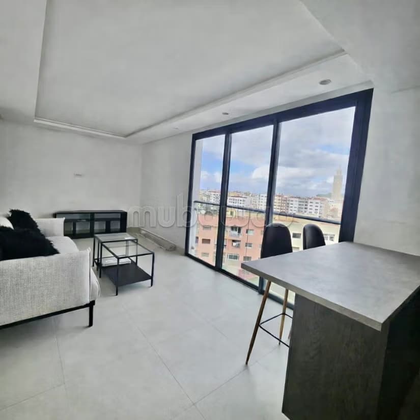 Superbe studio meublé neuf au dernier etage
