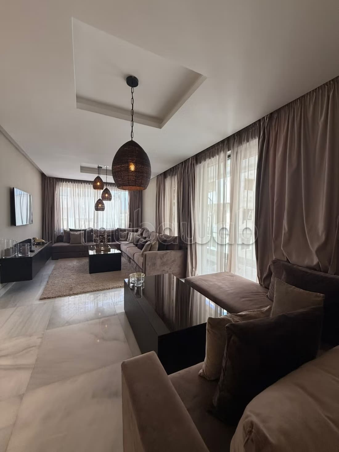 Charm and Modernity – High End Apartment for Rent