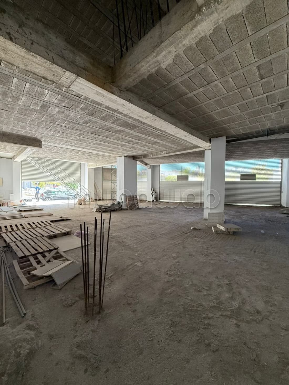 Local Commercial – Place Mozart