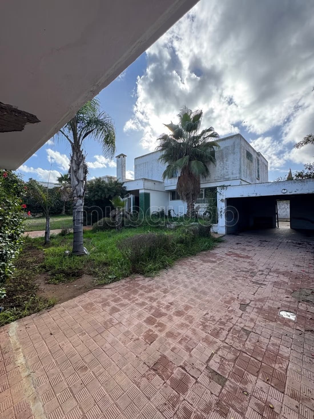 Villa à retaper ou à démolir à l'onep