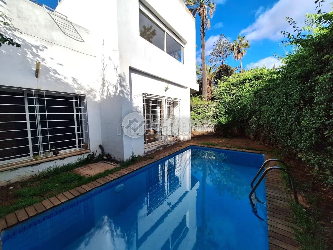 Villa à louer 293 m², 3 chambres Ain Diab Casablanca