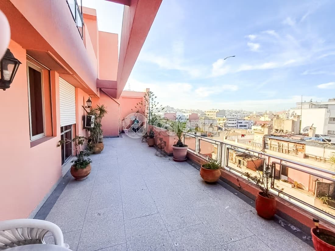 Appartement à vendre 335 m², 3 chambres Liberté Casablanca