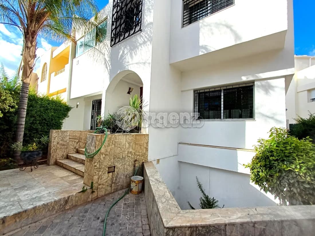 Villa à vendre 327 m², 5 chambres Hay Ennakhil Fès