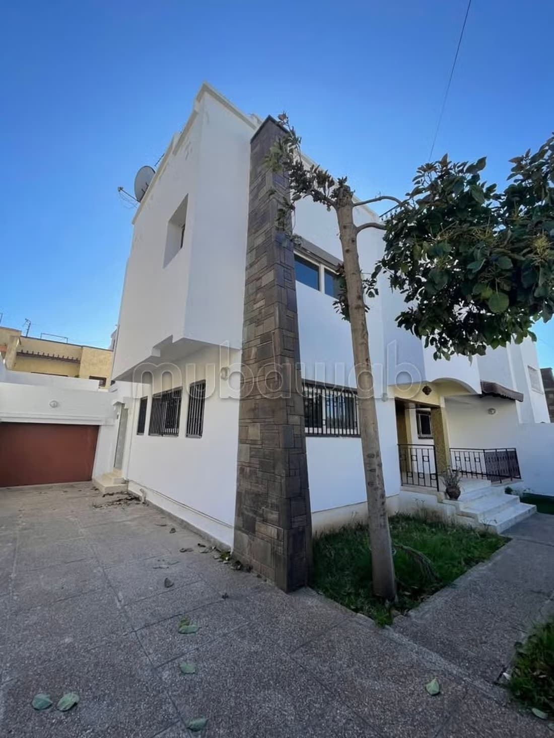 Villa à vendre dans le quartier Al-Salam à Salé
