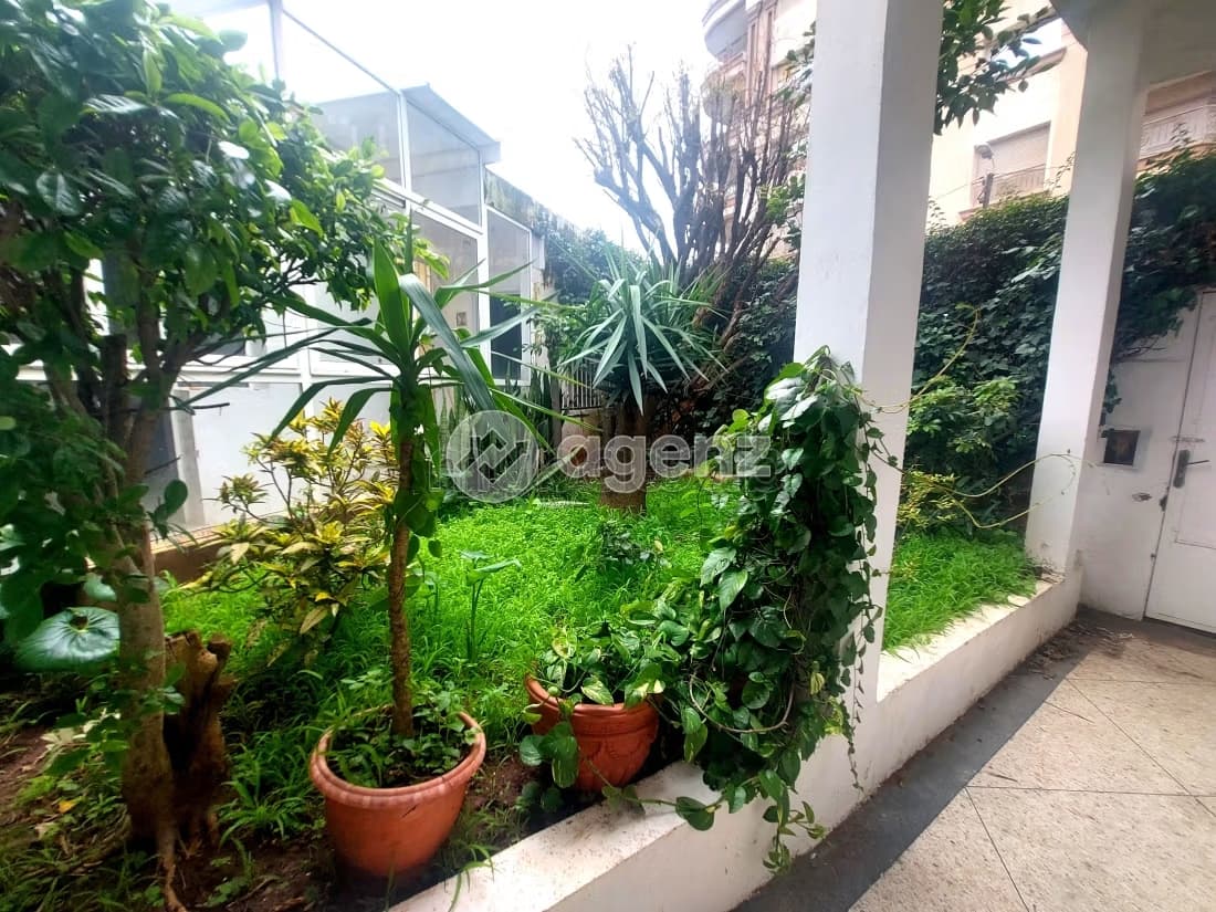 Villa à vendre 241 m², 3 chambres Mers Sultan Casablanca