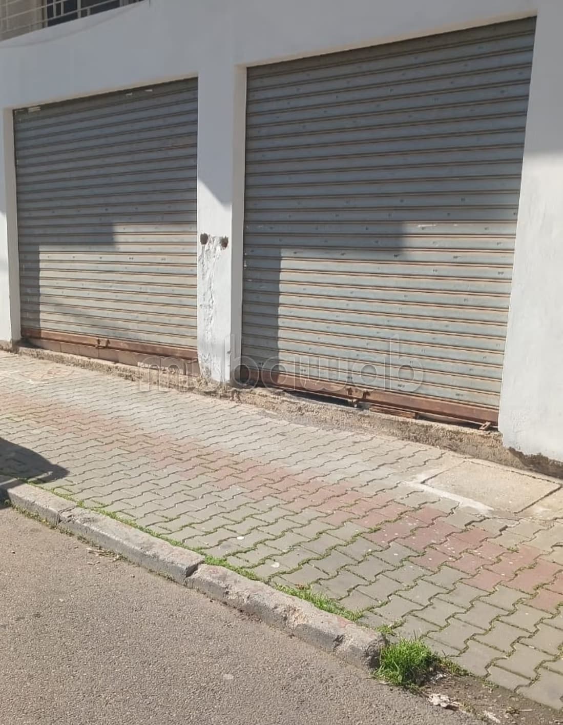 Vend local commercial à Guich Oudaya. Superficie 121 m²