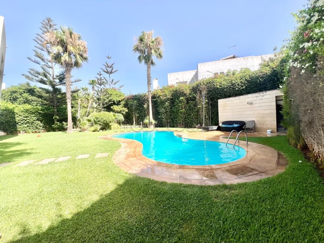 Villa de prestige à louer – Casablanca