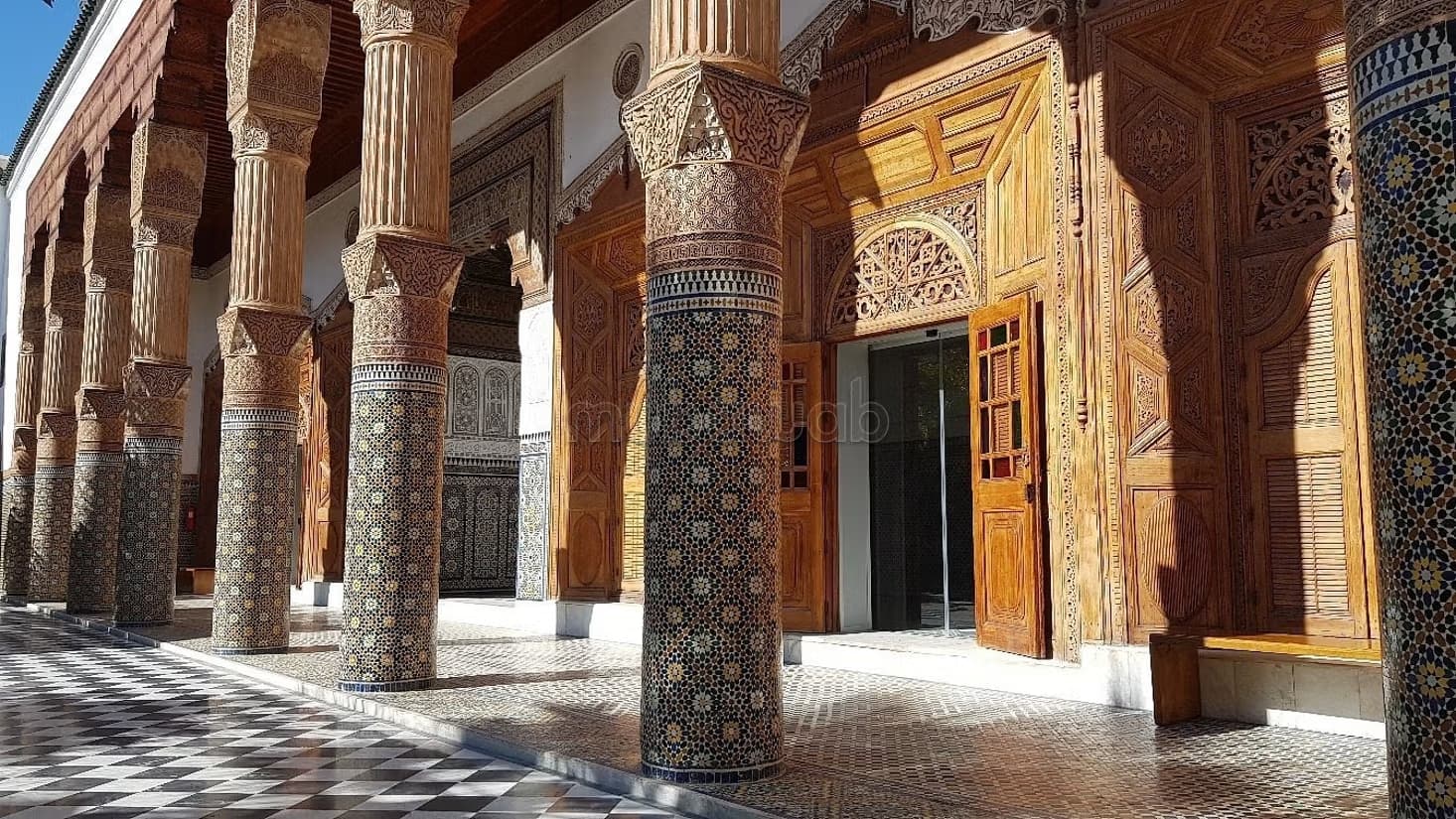 Vente riad maison d’hotes titre à la médina mkech