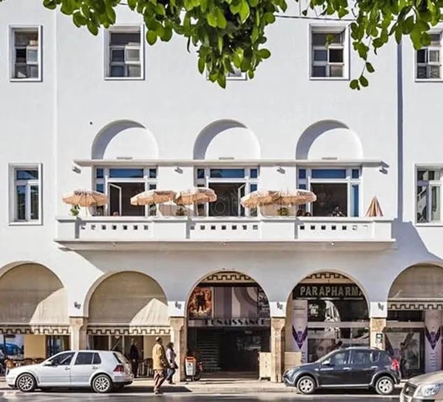 Sarout: Local commercial sur avenue Mohamed 5