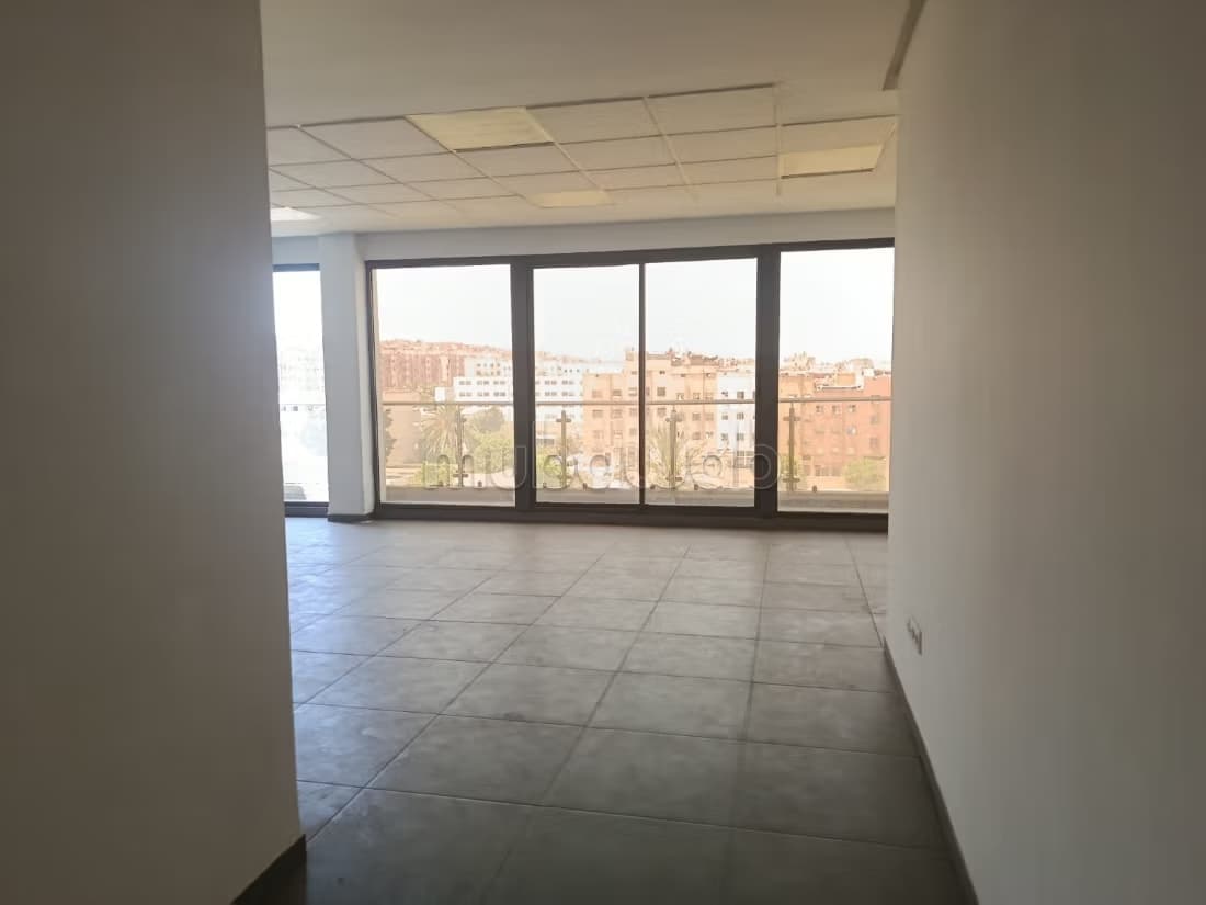 Location – Plateau de bureaux neuf de 66 m²