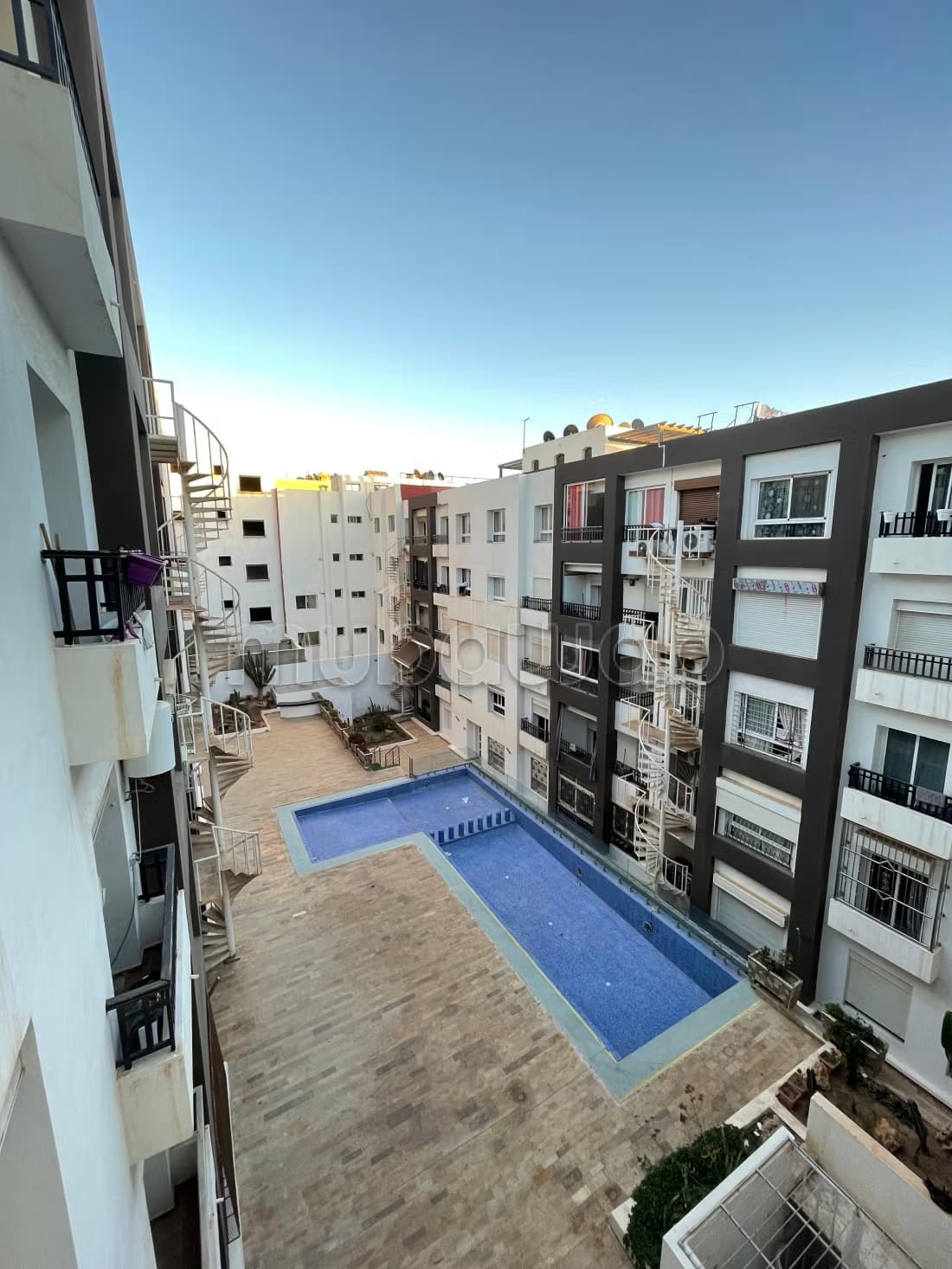 Bel appartement à vendre à Agadir, avec piscine