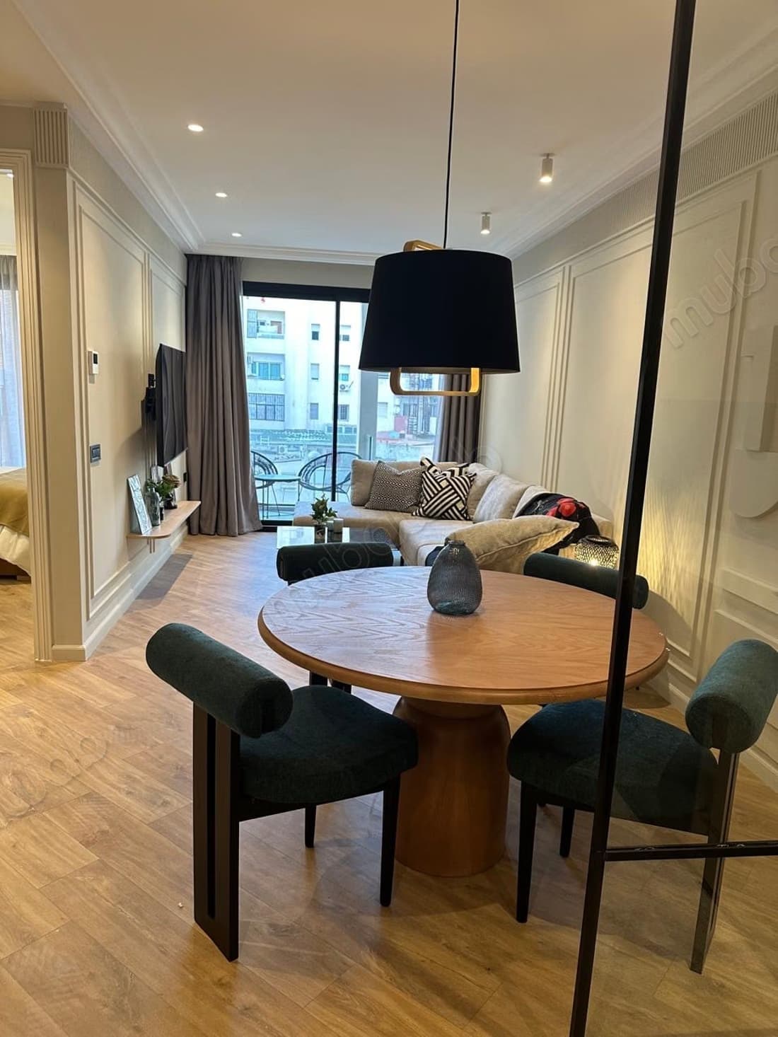 À louer – superbe appartement meublé neuf terrasse, triangle...