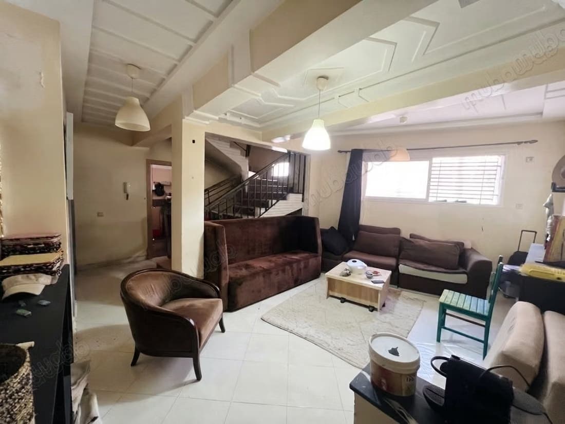 Duplex de 3 chambres à coté de Mabrouka