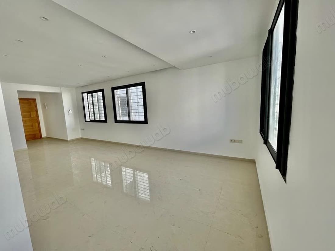 Plateau bureaux à louer 63 m² Boulevard Al Qods